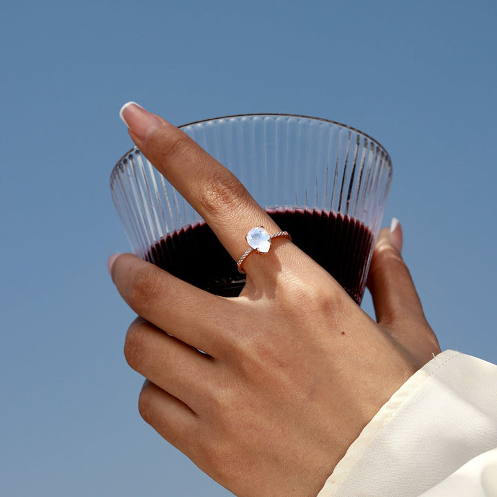 Пръстен Бянка с лунен камък